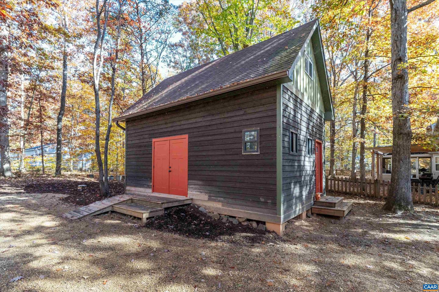 23 STONEWALL RD, PALMYRA, Virginia 22963, 3 Bedrooms Bedrooms, ,2 BathroomsBathrooms,Residential,For sale,23 STONEWALL RD,671735 MLS # 671735