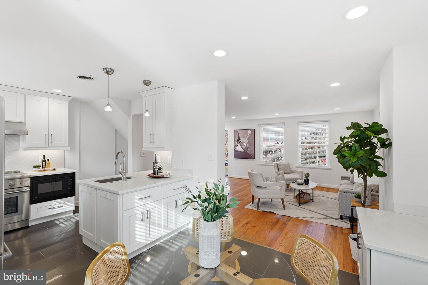 4600 30TH RD S, ARLINGTON, Virginia 22206, 3 Bedrooms Bedrooms, ,2 BathroomsBathrooms,Residential,For sale,4600 30TH RD S,VAAR2066762 MLS # VAAR2066762 4600 30TH RD S, ARLINGTON, Virginia 22206, 3 Bedrooms Bedrooms, ,2 BathroomsBathrooms,Residential,For sale,4600 30TH RD S,VAAR2066762 MLS # VAAR2066762