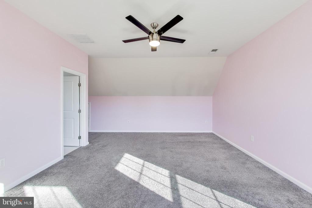 9037 RANDOLPH CIR, BEALETON, Virginia, 4 Bedrooms Bedrooms, ,4 BathroomsBathrooms,Residential,9037 RANDOLPH CIR,VAFQ2019828 MLS # VAFQ2019828 9037 RANDOLPH CIR, BEALETON, Virginia, 4 Bedrooms Bedrooms, ,4 BathroomsBathrooms,Residential,9037 RANDOLPH CIR,VAFQ2019828 MLS # VAFQ2019828