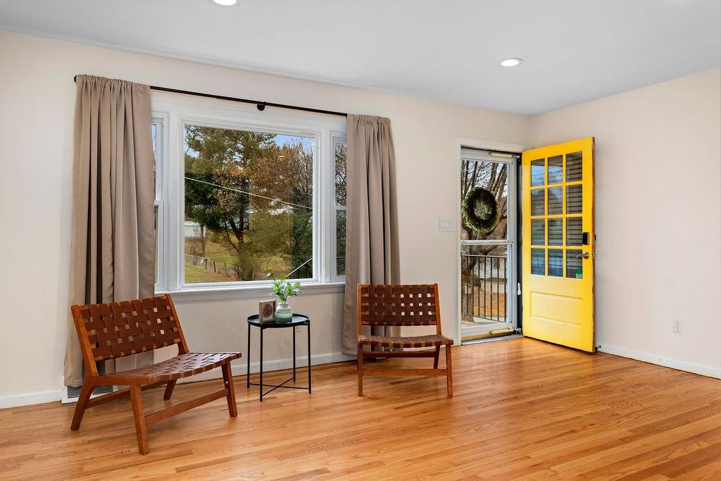 2405 FIFTH ST, STAUNTON, Virginia 24401, 3 Bedrooms Bedrooms, ,1 BathroomBathrooms,Residential,2405 FIFTH ST,671361 MLS # 671361 2405 FIFTH ST, STAUNTON, Virginia 24401, 3 Bedrooms Bedrooms, ,1 BathroomBathrooms,Residential,2405 FIFTH ST,671361 MLS # 671361