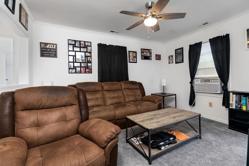 1623 E MAIN ST, WAYNESBORO, Virginia 22980, 2 Bedrooms Bedrooms, ,1 BathroomBathrooms,Residential,1623 E MAIN ST,671738 MLS # 671738 1623 E MAIN ST, WAYNESBORO, Virginia 22980, 2 Bedrooms Bedrooms, ,1 BathroomBathrooms,Residential,1623 E MAIN ST,671738 MLS # 671738