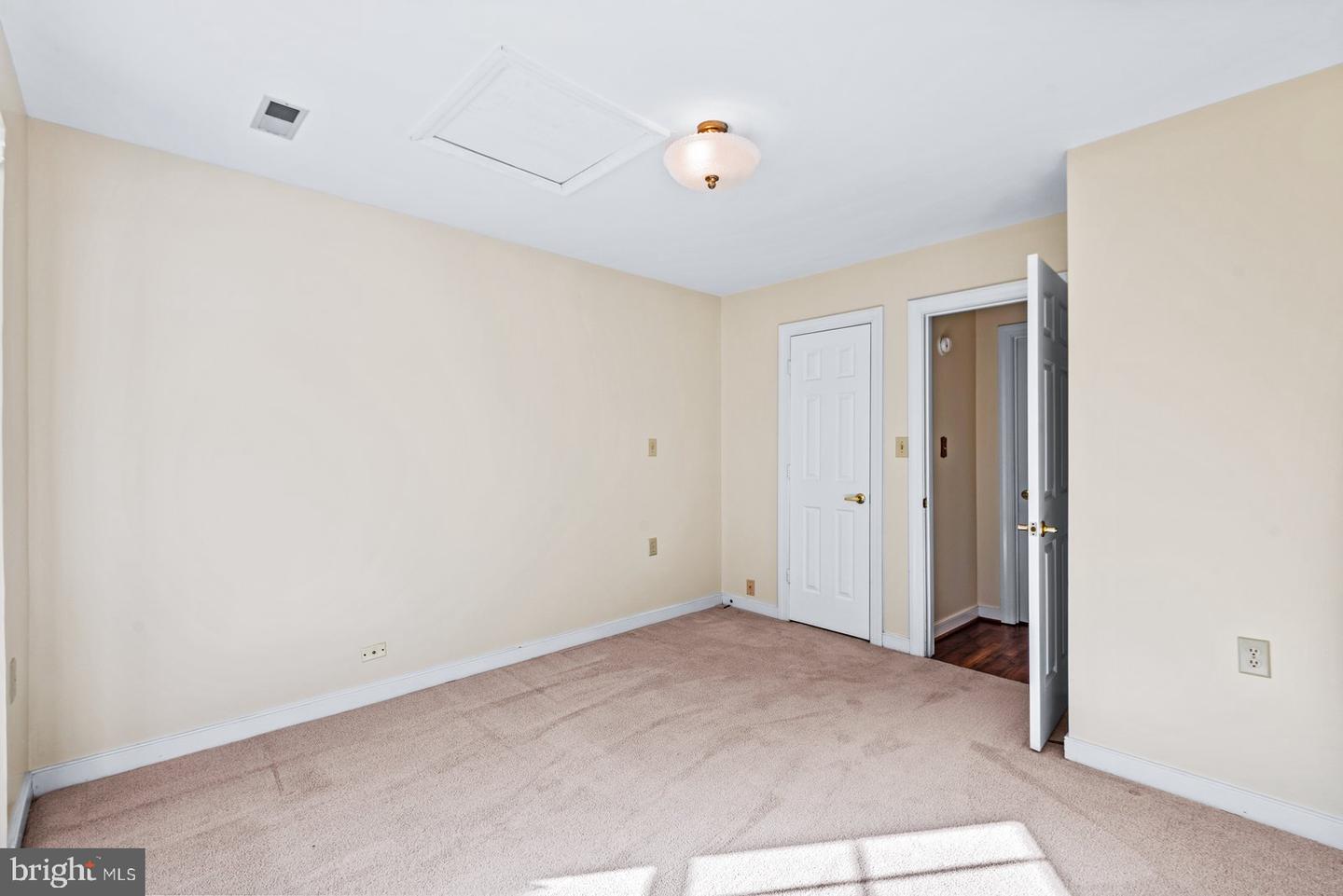 11471 CHARLESTON CT, FREDERICKSBURG, Virginia 22407, 3 Bedrooms Bedrooms, ,3 BathroomsBathrooms,Residential,For sale,11471 CHARLESTON CT,VASP2036146 MLS # VASP2036146