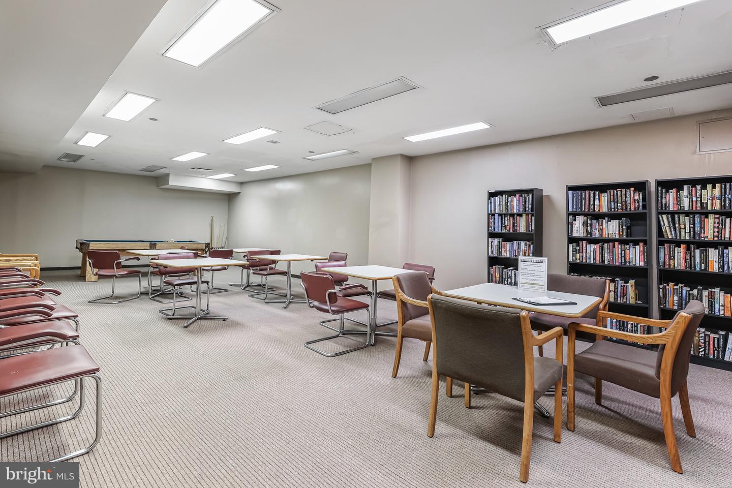 1805 CRYSTAL DR #318S, ARLINGTON, Virginia 22202, 2 Bedrooms Bedrooms, ,2 BathroomsBathrooms,Residential,For sale,1805 CRYSTAL DR #318S,VAAR2063514 MLS # VAAR2063514