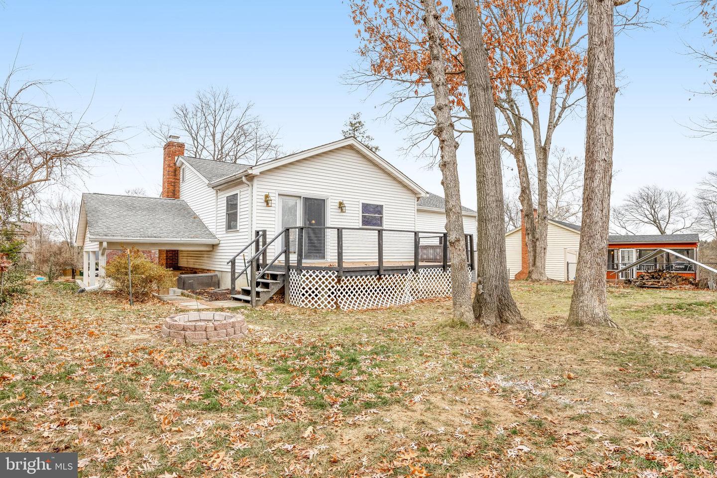 6408 MARYVIEW ST, ALEXANDRIA, Virginia 22310, 4 Bedrooms Bedrooms, ,3 BathroomsBathrooms,Residential,For sale,6408 MARYVIEW ST,VAFX2276798 MLS # VAFX2276798