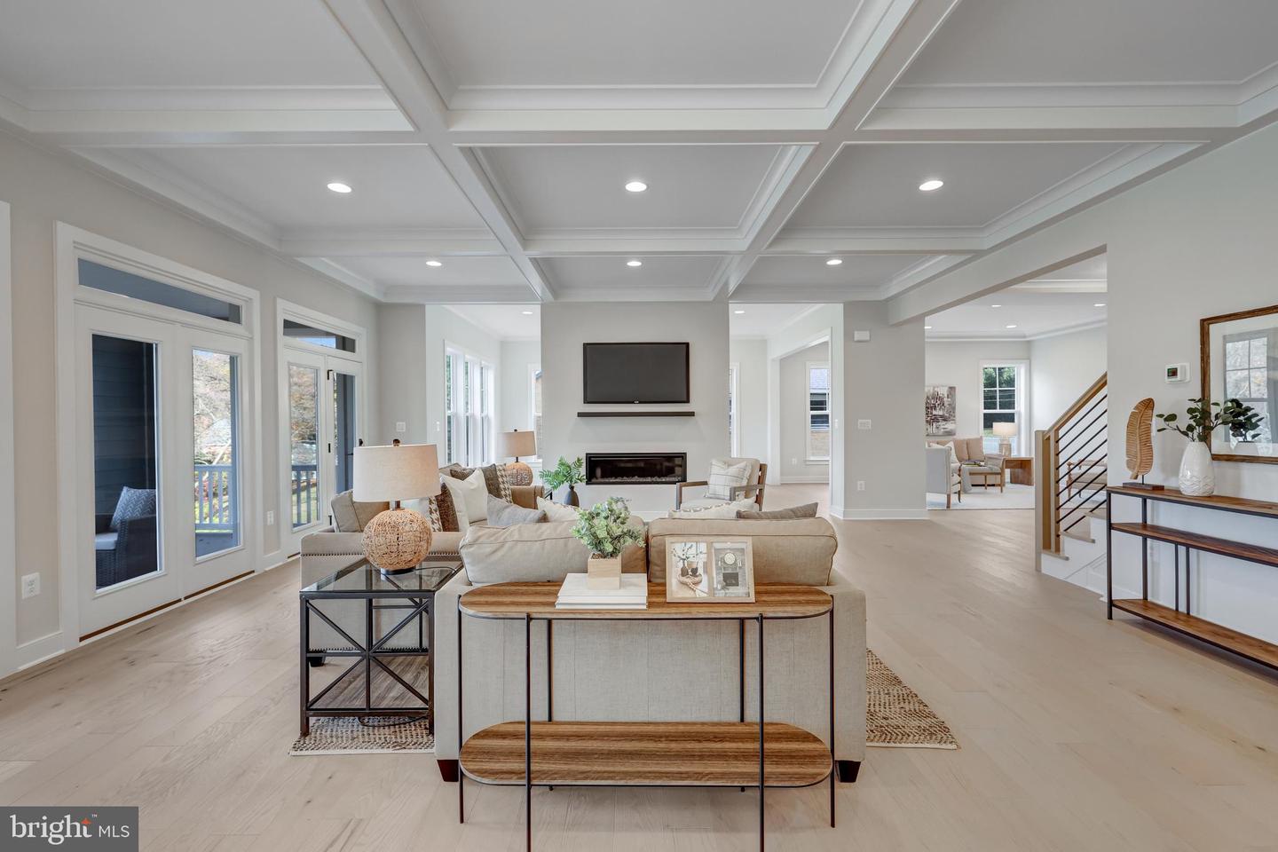 903 HILLCREST DR SW, VIENNA, Virginia 22180, 6 Bedrooms Bedrooms, ,5 BathroomsBathrooms,Residential,For sale,903 HILLCREST DR SW,VAFX2280040 MLS # VAFX2280040 903 HILLCREST DR SW, VIENNA, Virginia 22180, 6 Bedrooms Bedrooms, ,5 BathroomsBathrooms,Residential,For sale,903 HILLCREST DR SW,VAFX2280040 MLS # VAFX2280040