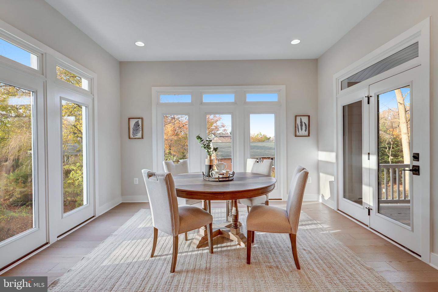 903 HILLCREST DR SW, VIENNA, Virginia 22180, 6 Bedrooms Bedrooms, ,5 BathroomsBathrooms,Residential,For sale,903 HILLCREST DR SW,VAFX2280040 MLS # VAFX2280040 903 HILLCREST DR SW, VIENNA, Virginia 22180, 6 Bedrooms Bedrooms, ,5 BathroomsBathrooms,Residential,For sale,903 HILLCREST DR SW,VAFX2280040 MLS # VAFX2280040