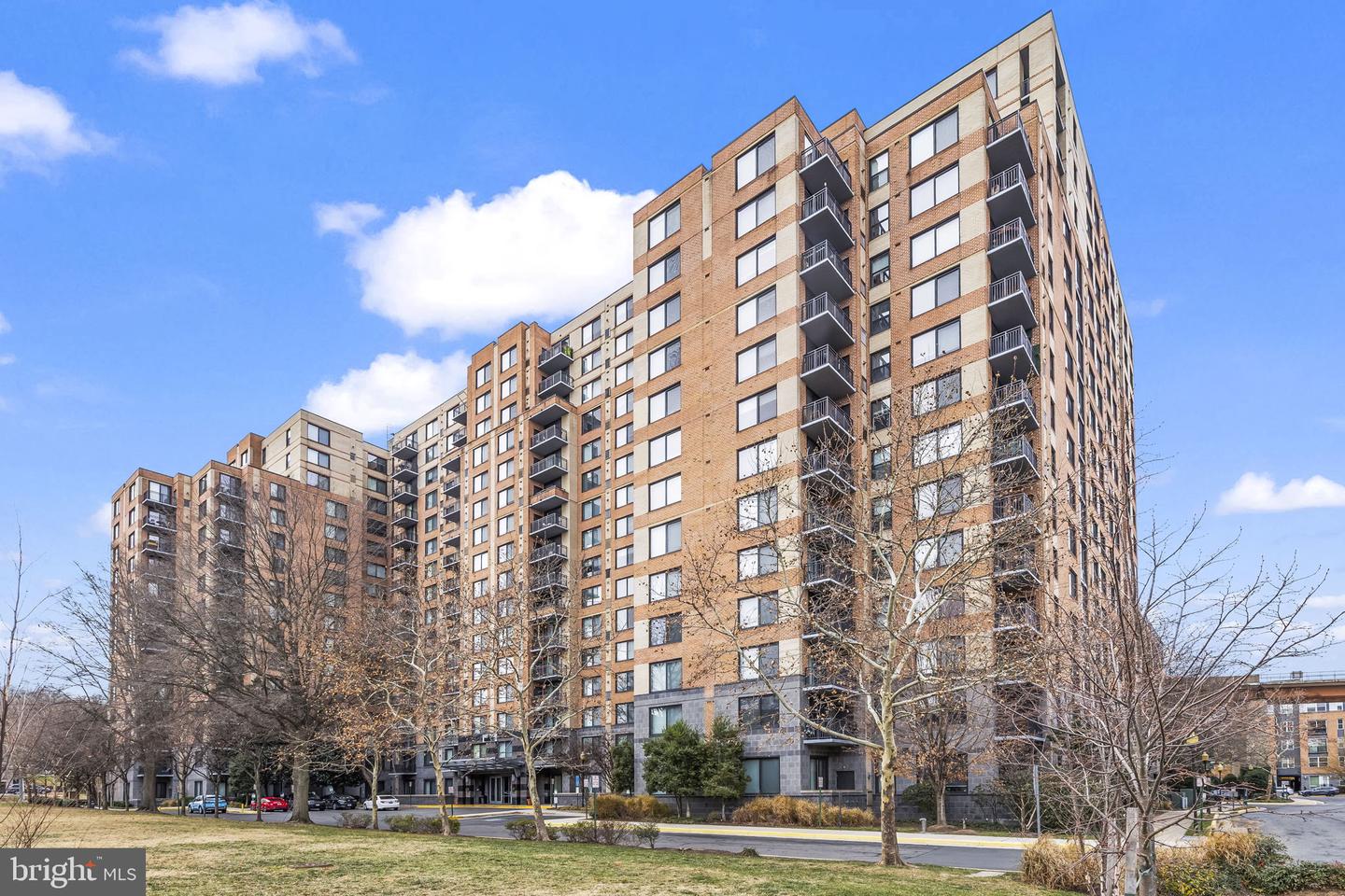 2451 MIDTOWN AVE #1413, ALEXANDRIA, Virginia 22303, 1 Bedroom Bedrooms, ,1 BathroomBathrooms,Residential,For sale,2451 MIDTOWN AVE #1413,VAFX2280262 MLS # VAFX2280262
