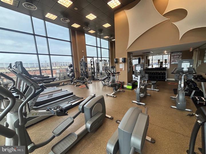 2451 MIDTOWN AVE #1413, ALEXANDRIA, Virginia 22303, 1 Bedroom Bedrooms, ,1 BathroomBathrooms,Residential,For sale,2451 MIDTOWN AVE #1413,VAFX2280262 MLS # VAFX2280262