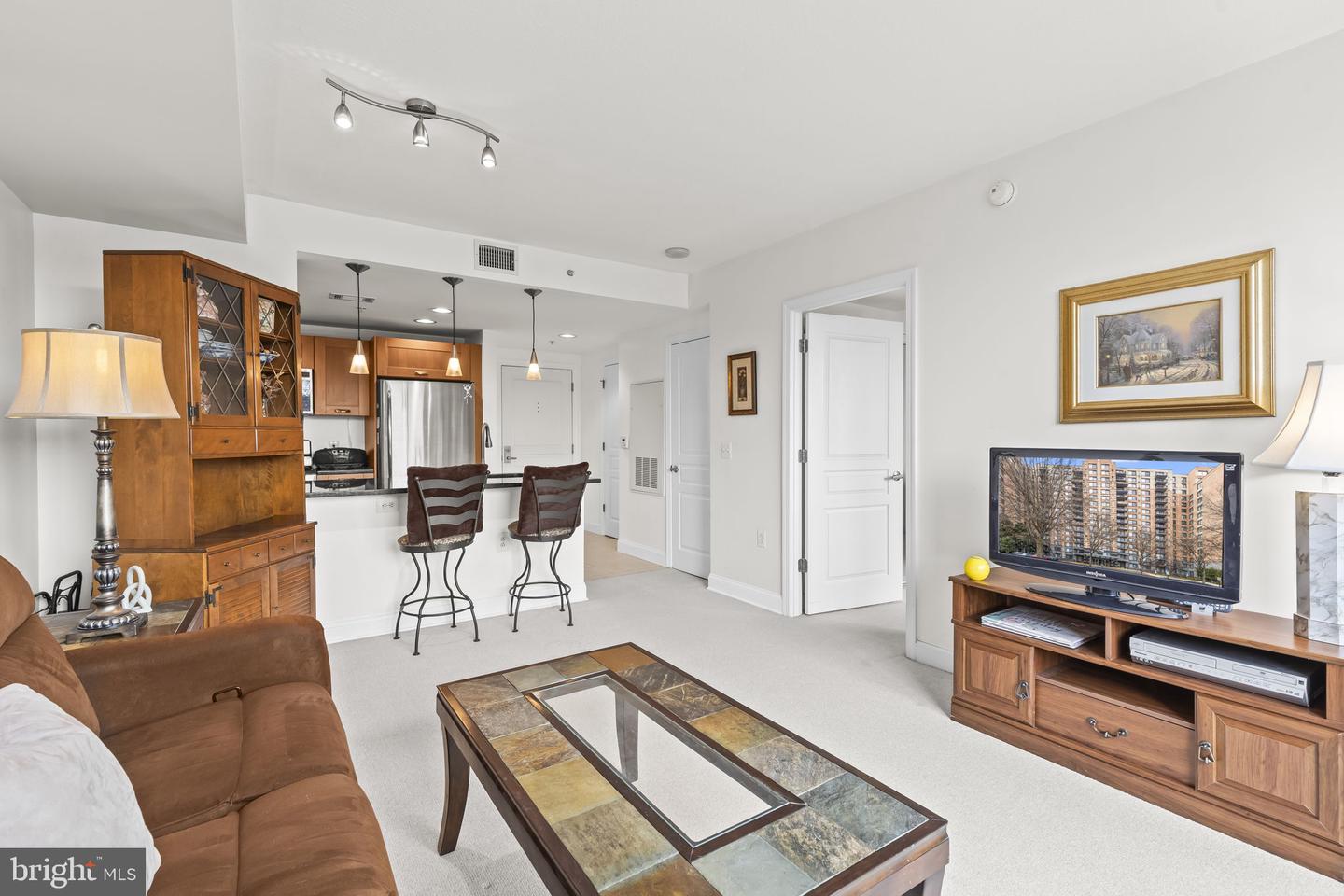 2451 MIDTOWN AVE #1413, ALEXANDRIA, Virginia 22303, 1 Bedroom Bedrooms, ,1 BathroomBathrooms,Residential,For sale,2451 MIDTOWN AVE #1413,VAFX2280262 MLS # VAFX2280262