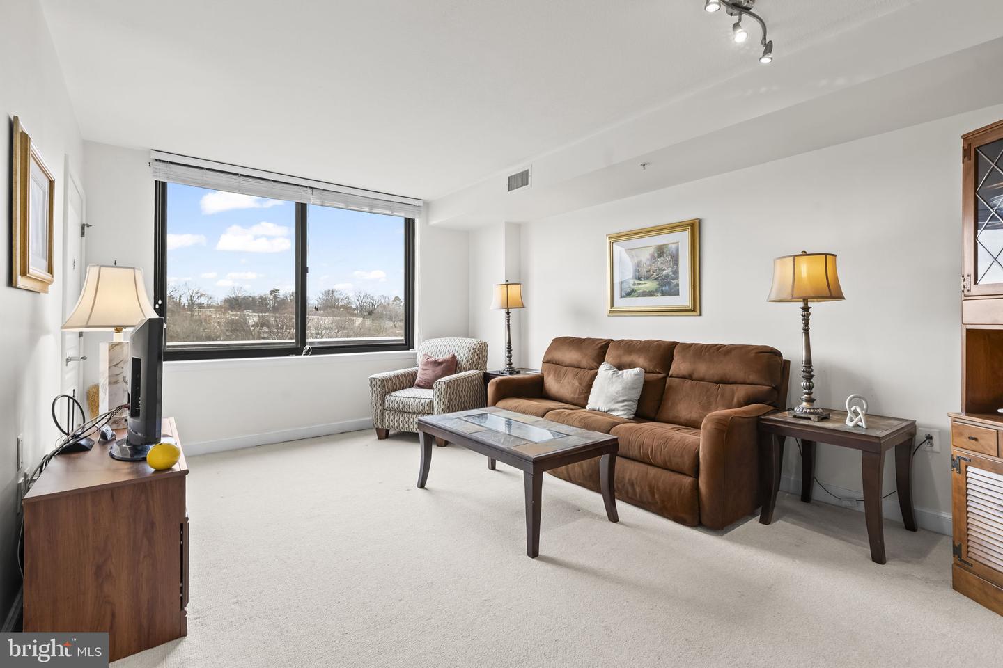 2451 MIDTOWN AVE #1413, ALEXANDRIA, Virginia 22303, 1 Bedroom Bedrooms, ,1 BathroomBathrooms,Residential,For sale,2451 MIDTOWN AVE #1413,VAFX2280262 MLS # VAFX2280262