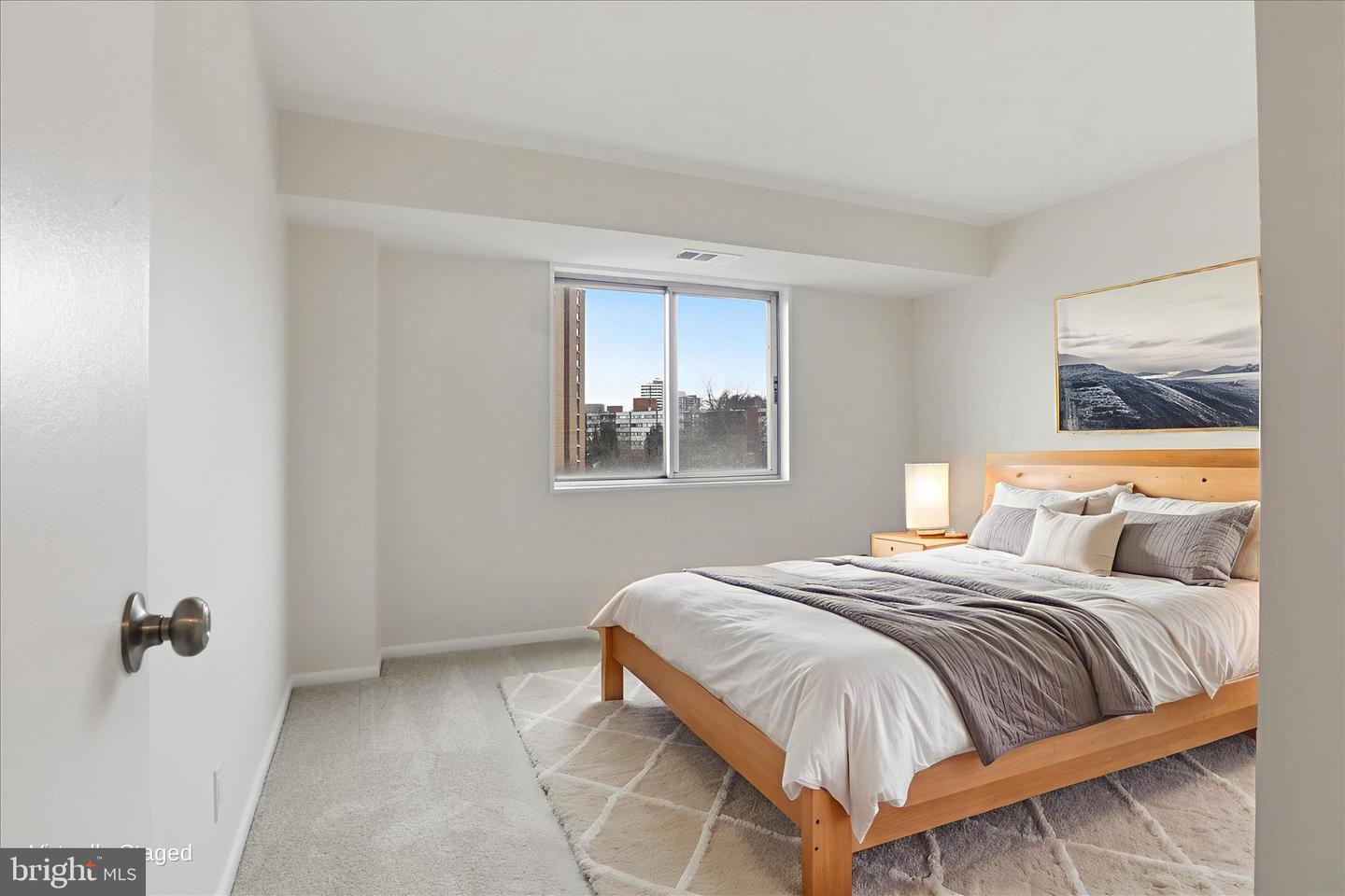 5340 HOLMES RUN PKWY #904, ALEXANDRIA, Virginia 22304, 2 Bedrooms Bedrooms, ,2 BathroomsBathrooms,Residential,For sale,5340 HOLMES RUN PKWY #904,VAAX2052066 MLS # VAAX2052066