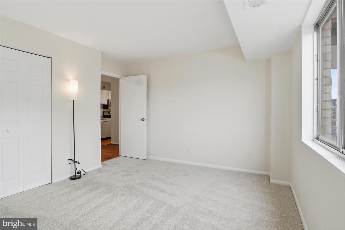 5340 HOLMES RUN PKWY #904, ALEXANDRIA, Virginia 22304, 2 Bedrooms Bedrooms, ,2 BathroomsBathrooms,Residential,For sale,5340 HOLMES RUN PKWY #904,VAAX2052066 MLS # VAAX2052066