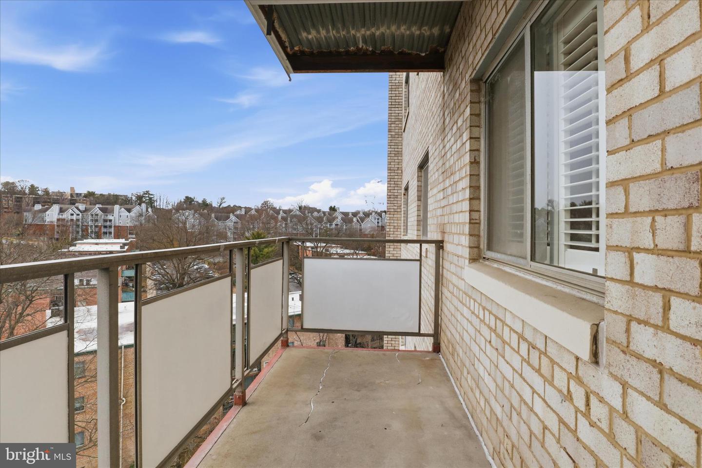 5340 HOLMES RUN PKWY #904, ALEXANDRIA, Virginia 22304, 2 Bedrooms Bedrooms, ,2 BathroomsBathrooms,Residential,For sale,5340 HOLMES RUN PKWY #904,VAAX2052066 MLS # VAAX2052066