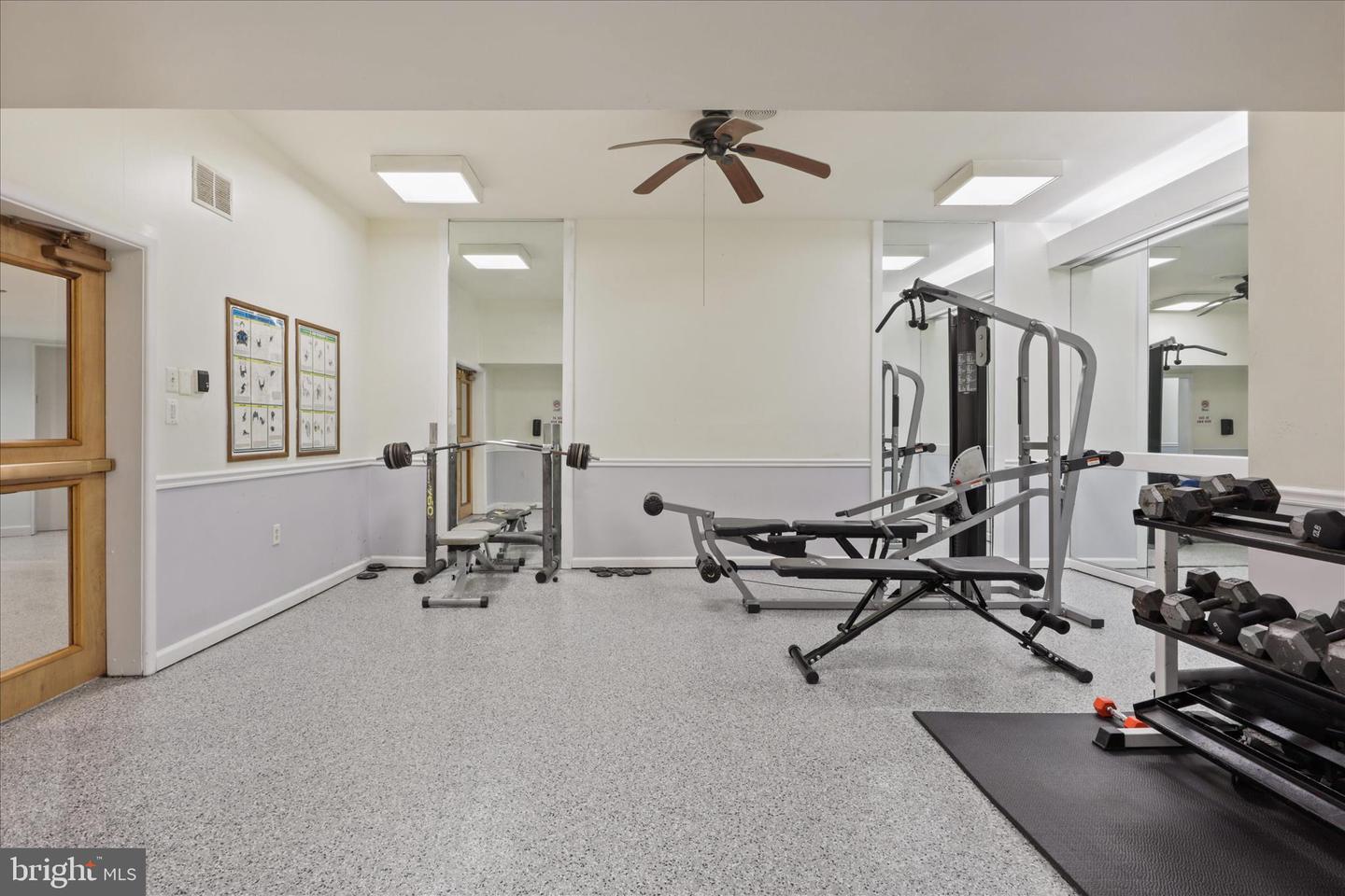 5340 HOLMES RUN PKWY #904, ALEXANDRIA, Virginia 22304, 2 Bedrooms Bedrooms, ,2 BathroomsBathrooms,Residential,For sale,5340 HOLMES RUN PKWY #904,VAAX2052066 MLS # VAAX2052066