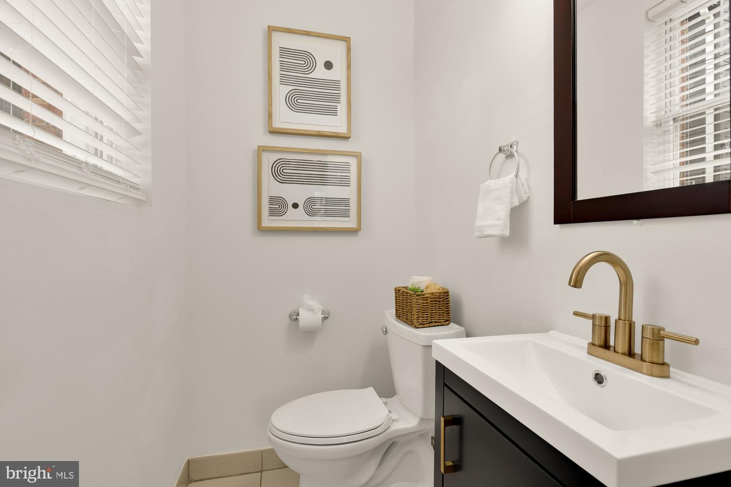 1409 G ST NE #5, WASHINGTON, District Of Columbia 20002, 3 Bedrooms Bedrooms, ,2 BathroomsBathrooms,Residential,For sale,1409 G ST NE #5,DCDC2233240 MLS # DCDC2233240