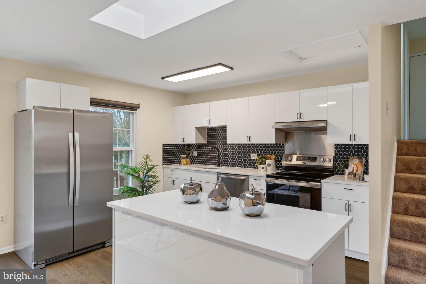 12819 FANTASIA DR, HERNDON, Virginia 20170, 3 Bedrooms Bedrooms, ,3 BathroomsBathrooms,Residential,For sale,12819 FANTASIA DR,VAFX2281732 MLS # VAFX2281732 12819 FANTASIA DR, HERNDON, Virginia 20170, 3 Bedrooms Bedrooms, ,3 BathroomsBathrooms,Residential,For sale,12819 FANTASIA DR,VAFX2281732 MLS # VAFX2281732