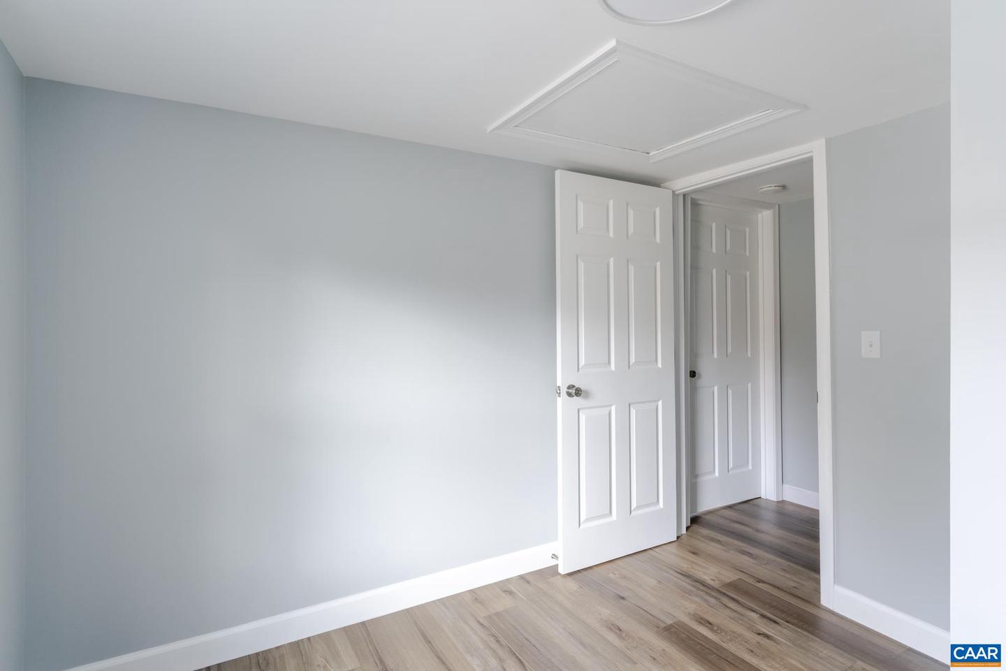 900 SAINT CLAIR AVE, CHARLOTTESVILLE, Virginia 22901, 3 Bedrooms Bedrooms, ,2 BathroomsBathrooms,Residential,For sale,900 SAINT CLAIR AVE,671704 MLS # 671704