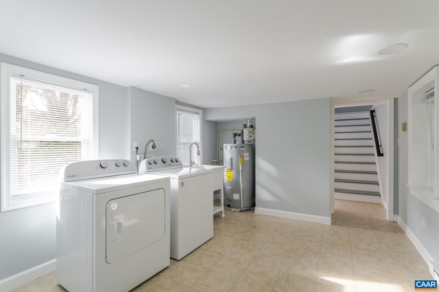 900 SAINT CLAIR AVE, CHARLOTTESVILLE, Virginia 22901, 3 Bedrooms Bedrooms, ,2 BathroomsBathrooms,Residential,For sale,900 SAINT CLAIR AVE,671704 MLS # 671704