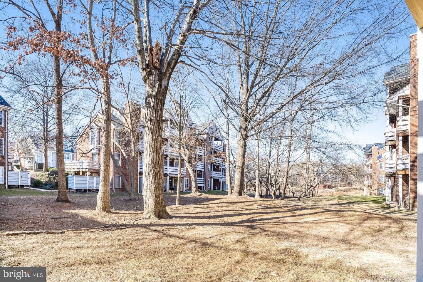 7598-L LAKESIDE VILLAGE DR #L, FALLS CHURCH, Virginia 22042, 1 Bedroom Bedrooms, 5 Rooms Rooms,1 BathroomBathrooms,Residential,For sale,7598-L LAKESIDE VILLAGE DR #L,VAFX2281968 MLS # VAFX2281968