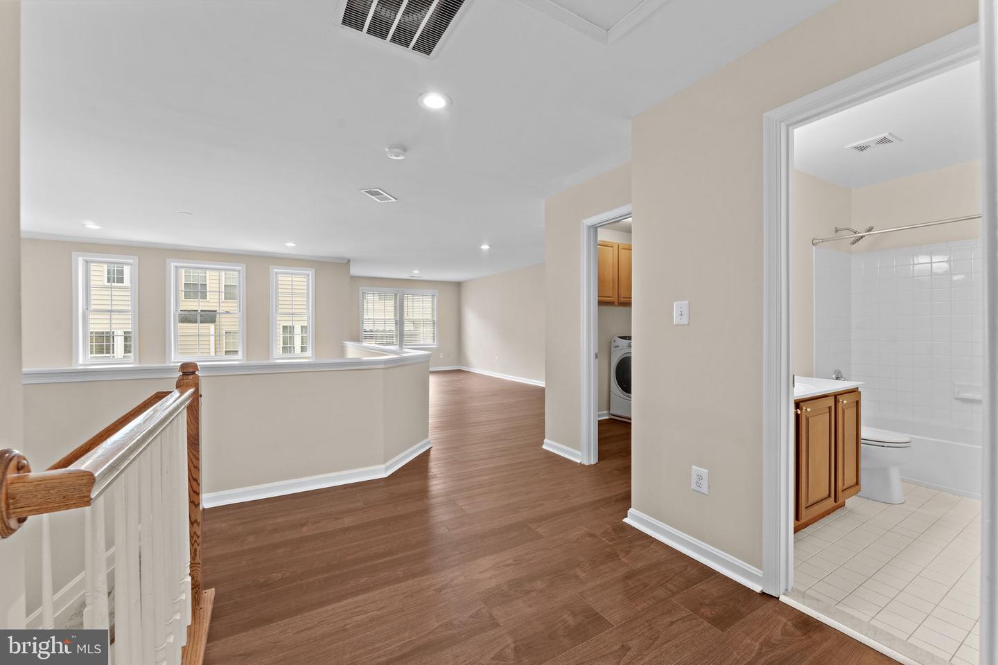 20377 COTTSWOLD TER #73, STERLING, Virginia 20165, 3 Bedrooms Bedrooms, ,2 BathroomsBathrooms,Residential,For sale,20377 COTTSWOLD TER #73,VALO2112128 MLS # VALO2112128 20377 COTTSWOLD TER #73, STERLING, Virginia 20165, 3 Bedrooms Bedrooms, ,2 BathroomsBathrooms,Residential,For sale,20377 COTTSWOLD TER #73,VALO2112128 MLS # VALO2112128