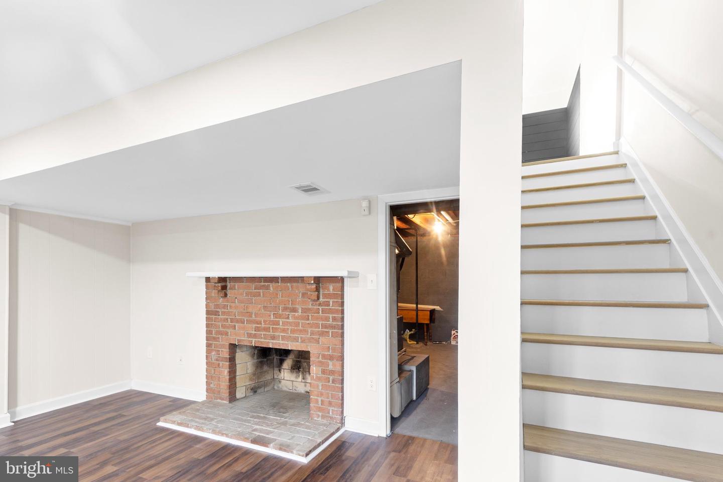 14829 EMBERDALE DR, WOODBRIDGE, Virginia 22193, 3 Bedrooms Bedrooms, ,1 BathroomBathrooms,Residential,For sale,14829 EMBERDALE DR,VAPW2108876 MLS # VAPW2108876