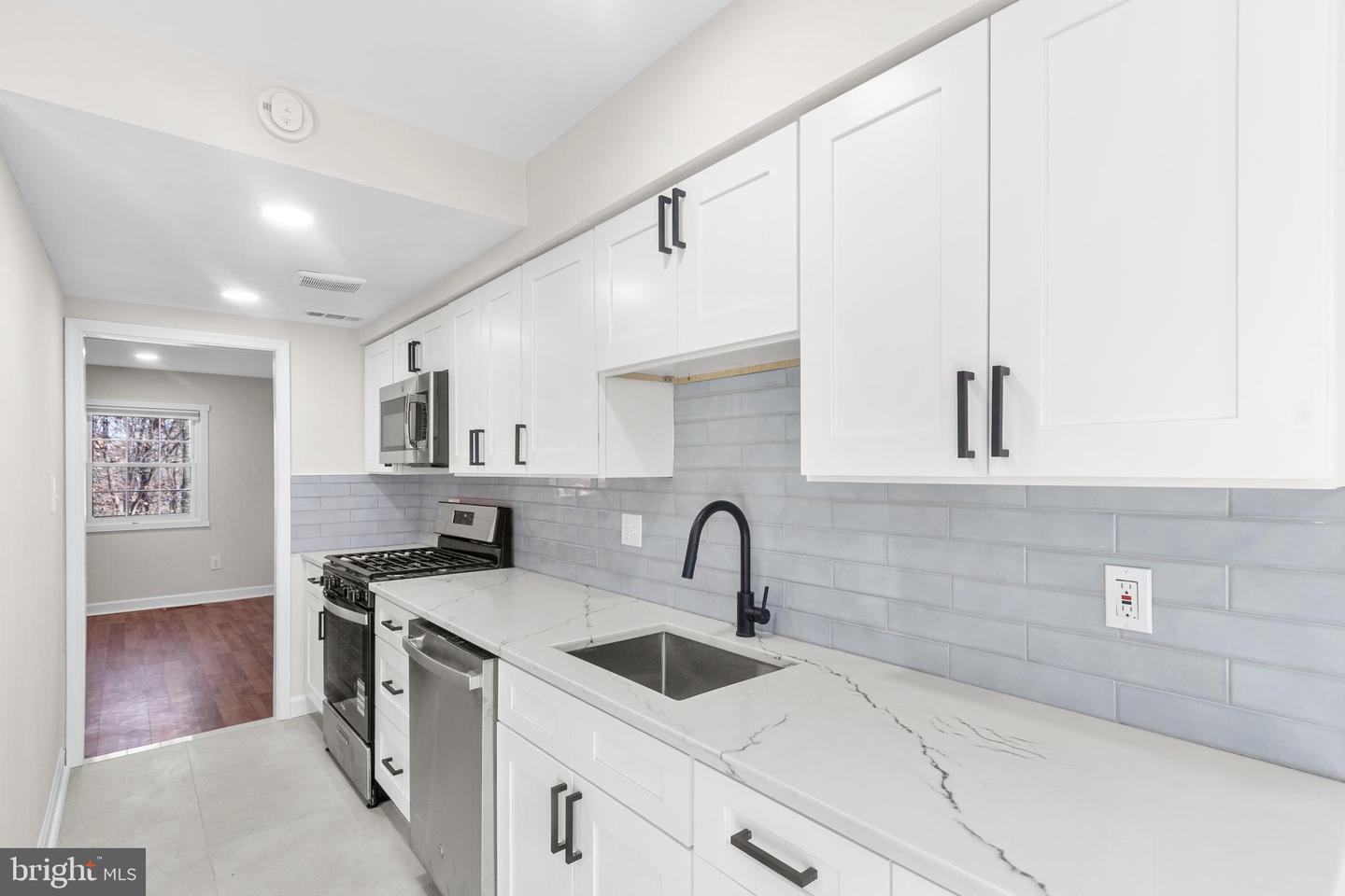 14829 EMBERDALE DR, WOODBRIDGE, Virginia 22193, 3 Bedrooms Bedrooms, ,1 BathroomBathrooms,Residential,For sale,14829 EMBERDALE DR,VAPW2108876 MLS # VAPW2108876