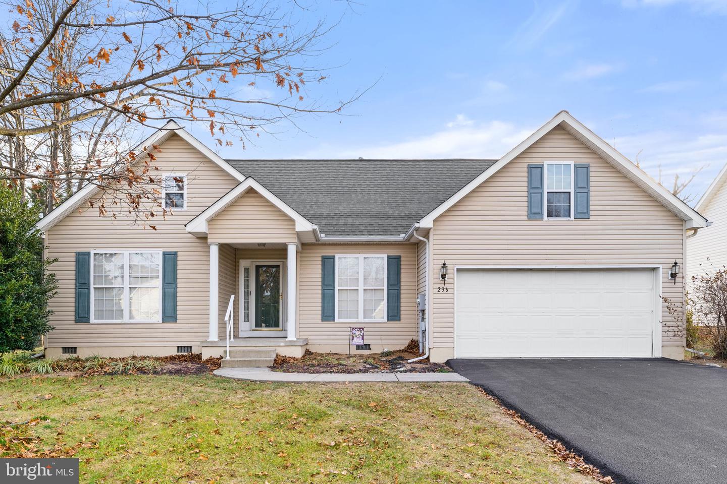 236 BENTLEY AVE, WINCHESTER, Virginia 22602, 3 Bedrooms Bedrooms, ,2 BathroomsBathrooms,Residential,For sale,236 BENTLEY AVE,VAFV2038404 MLS # VAFV2038404 236 BENTLEY AVE, WINCHESTER, Virginia 22602, 3 Bedrooms Bedrooms, ,2 BathroomsBathrooms,Residential,For sale,236 BENTLEY AVE,VAFV2038404 MLS # VAFV2038404