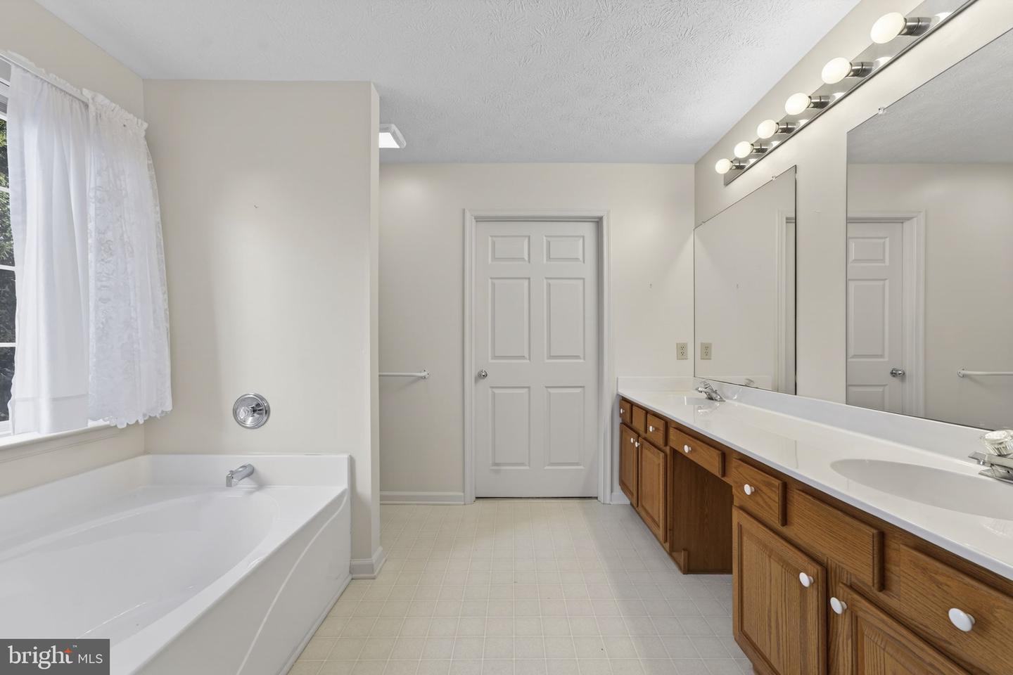 236 BENTLEY AVE, WINCHESTER, Virginia 22602, 3 Bedrooms Bedrooms, ,2 BathroomsBathrooms,Residential,For sale,236 BENTLEY AVE,VAFV2038404 MLS # VAFV2038404