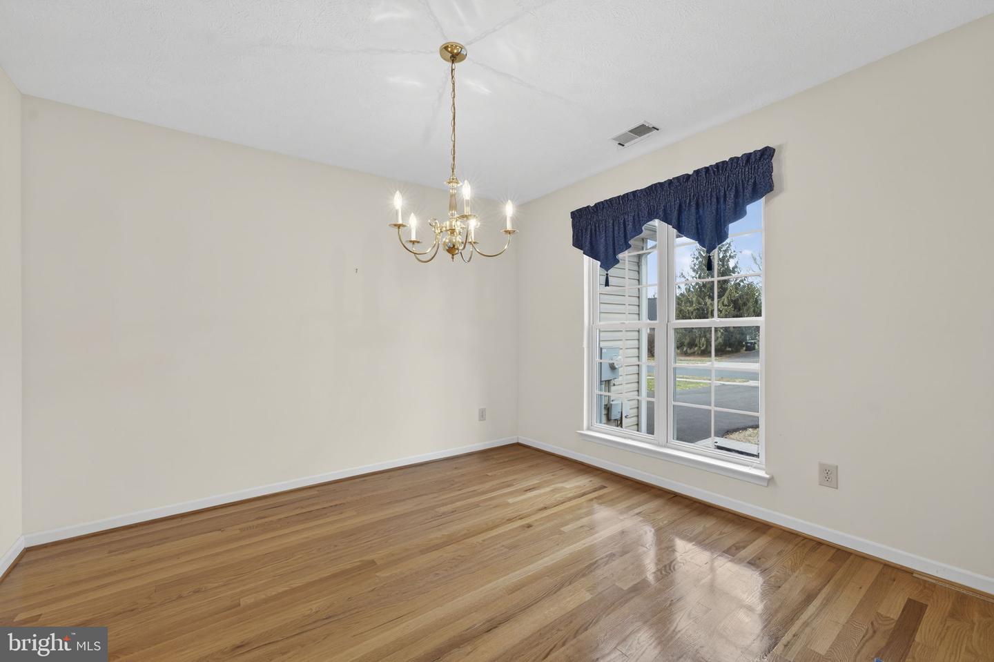 236 BENTLEY AVE, WINCHESTER, Virginia 22602, 3 Bedrooms Bedrooms, ,2 BathroomsBathrooms,Residential,For sale,236 BENTLEY AVE,VAFV2038404 MLS # VAFV2038404