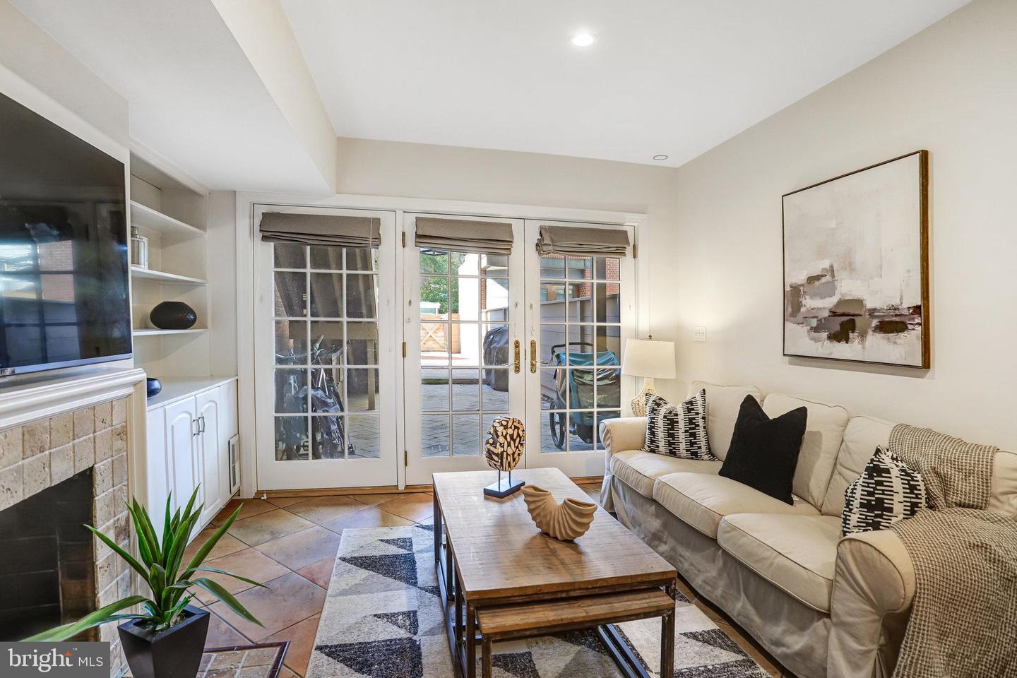 745 10TH ST SE, WASHINGTON, District Of Columbia 20003, 3 Bedrooms Bedrooms, ,2 BathroomsBathrooms,Residential,For sale,745 10TH ST SE,DCDC2234428 MLS # DCDC2234428 745 10TH ST SE, WASHINGTON, District Of Columbia 20003, 3 Bedrooms Bedrooms, ,2 BathroomsBathrooms,Residential,For sale,745 10TH ST SE,DCDC2234428 MLS # DCDC2234428