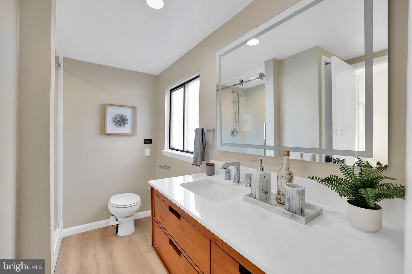 650 WHARF ST SW #Z-01, WASHINGTON, District Of Columbia 20024, 2 Bedrooms Bedrooms, ,1 BathroomBathrooms,Residential,For sale,650 WHARF ST SW #Z-01,DCDC2212982 MLS # DCDC2212982