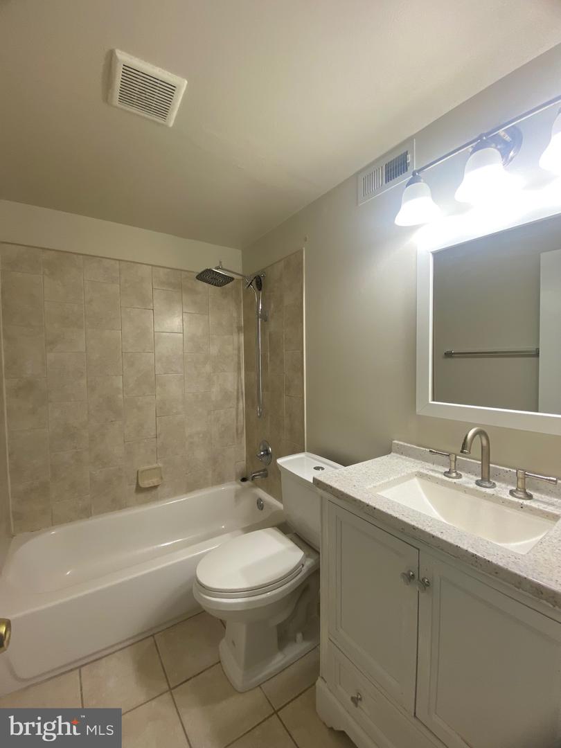 13424 KEATING DR, WOODBRIDGE, Virginia 22193, 5 Bedrooms Bedrooms, 9 Rooms Rooms,3 BathroomsBathrooms,Residential,For sale,13424 KEATING DR,VAPW2101546 MLS # VAPW2101546 13424 KEATING DR, WOODBRIDGE, Virginia 22193, 5 Bedrooms Bedrooms, 9 Rooms Rooms,3 BathroomsBathrooms,Residential,For sale,13424 KEATING DR,VAPW2101546 MLS # VAPW2101546