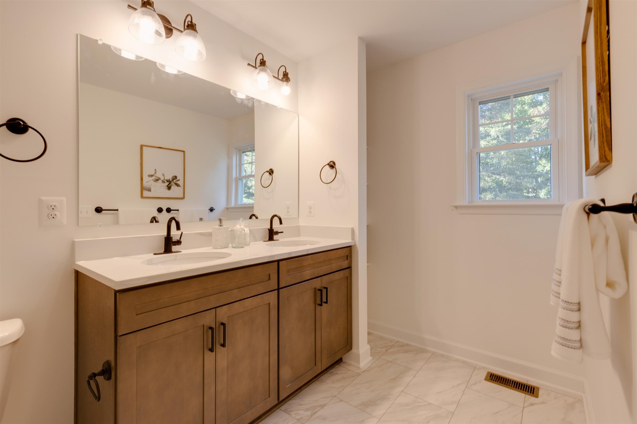 1339 DERBY DR, ROCKINGHAM, Virginia 22801, 3 Bedrooms Bedrooms, ,2 BathroomsBathrooms,Residential,1339 DERBY DR,667078 MLS # 667078 1339 DERBY DR, ROCKINGHAM, Virginia 22801, 3 Bedrooms Bedrooms, ,2 BathroomsBathrooms,Residential,1339 DERBY DR,667078 MLS # 667078