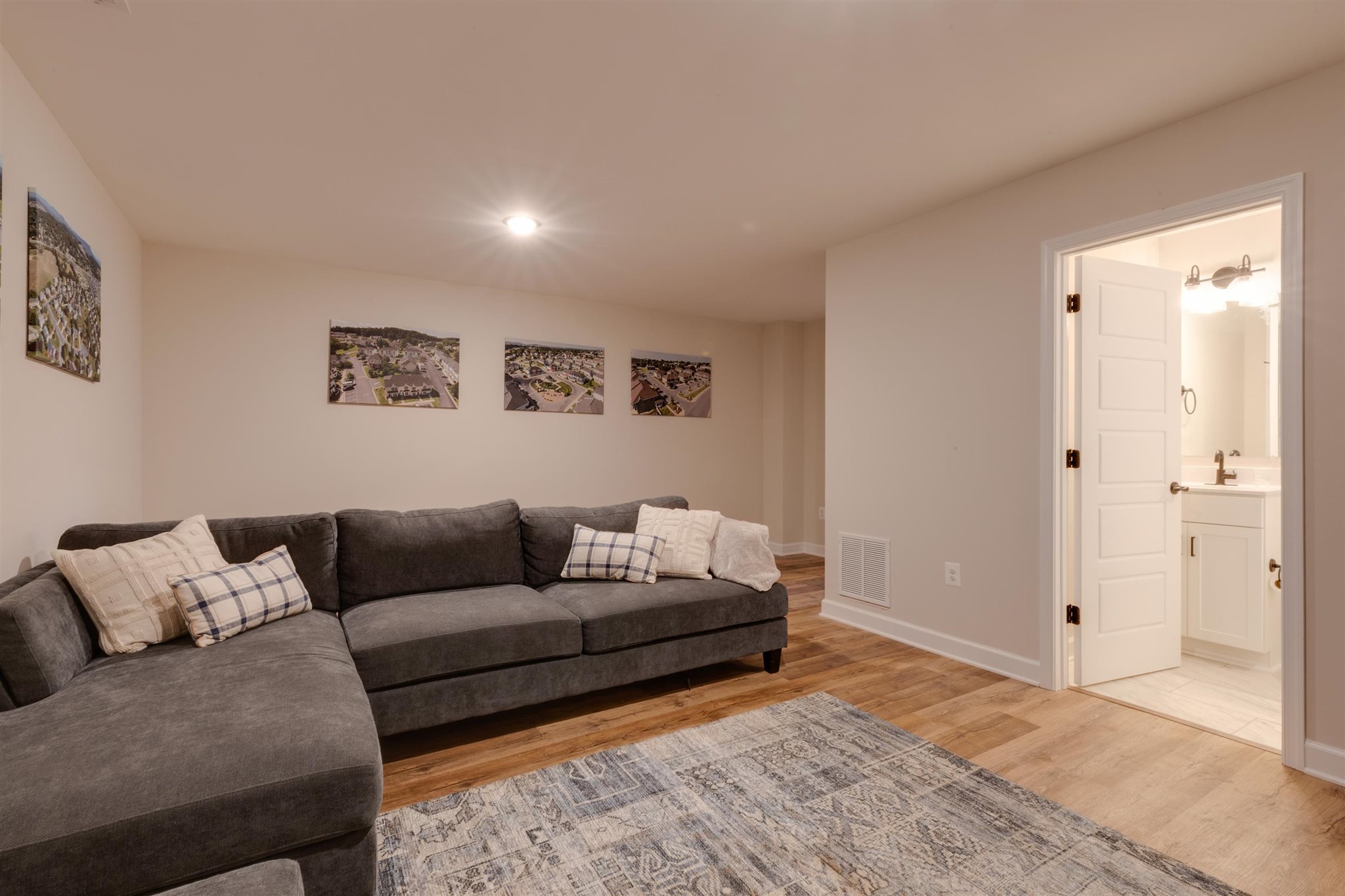 1339 DERBY DR, ROCKINGHAM, Virginia 22801, 3 Bedrooms Bedrooms, ,2 BathroomsBathrooms,Residential,1339 DERBY DR,667078 MLS # 667078 1339 DERBY DR, ROCKINGHAM, Virginia 22801, 3 Bedrooms Bedrooms, ,2 BathroomsBathrooms,Residential,1339 DERBY DR,667078 MLS # 667078