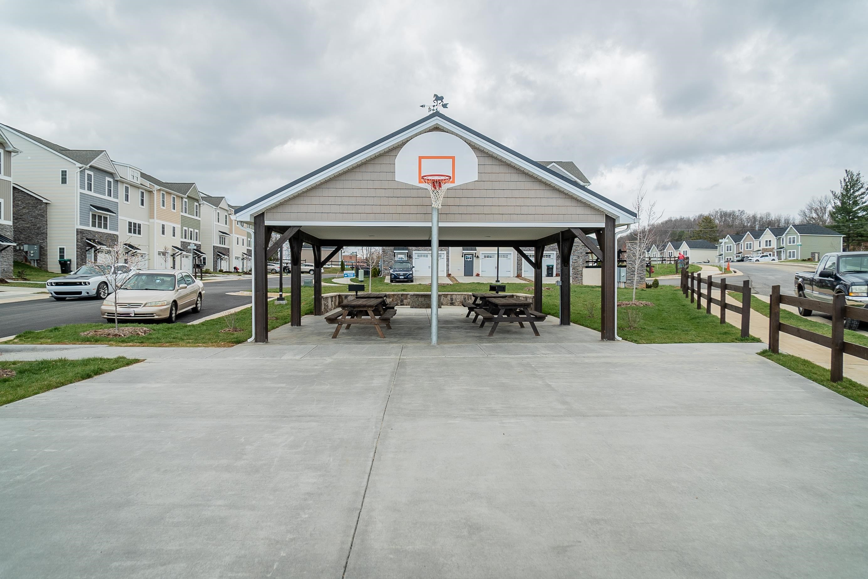 1339 DERBY DR, ROCKINGHAM, Virginia 22801, 3 Bedrooms Bedrooms, ,2 BathroomsBathrooms,Residential,1339 DERBY DR,667078 MLS # 667078 1339 DERBY DR, ROCKINGHAM, Virginia 22801, 3 Bedrooms Bedrooms, ,2 BathroomsBathrooms,Residential,1339 DERBY DR,667078 MLS # 667078