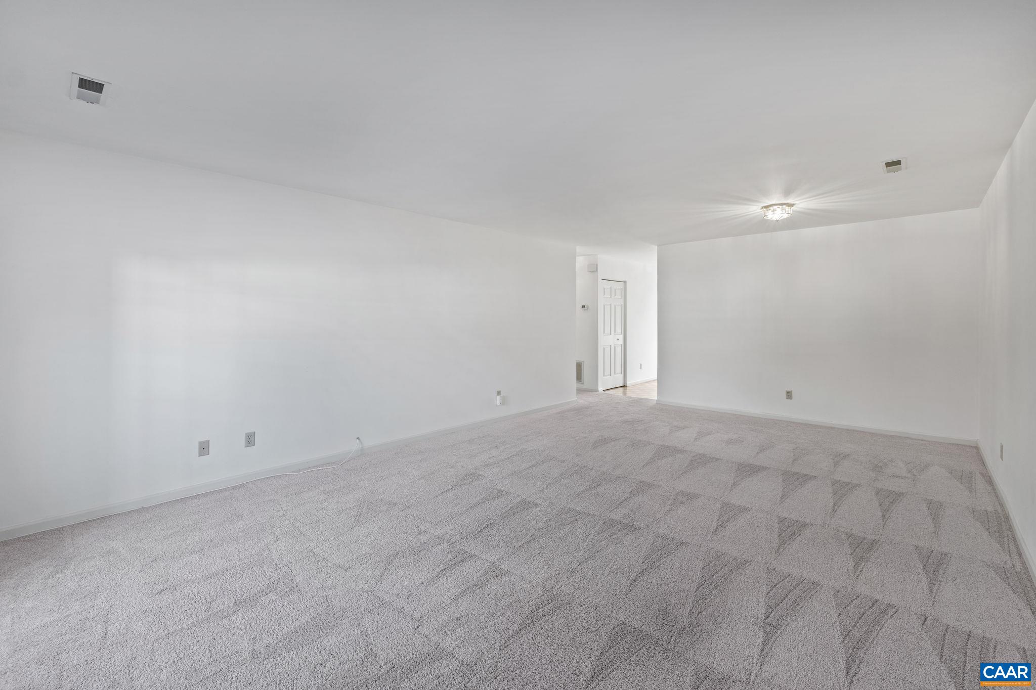 1248 GAZEBO CT, CHARLOTTESVILLE, Virginia 22901, 2 Bedrooms Bedrooms, ,2 BathroomsBathrooms,Residential,1248 GAZEBO CT,670811 MLS # 670811