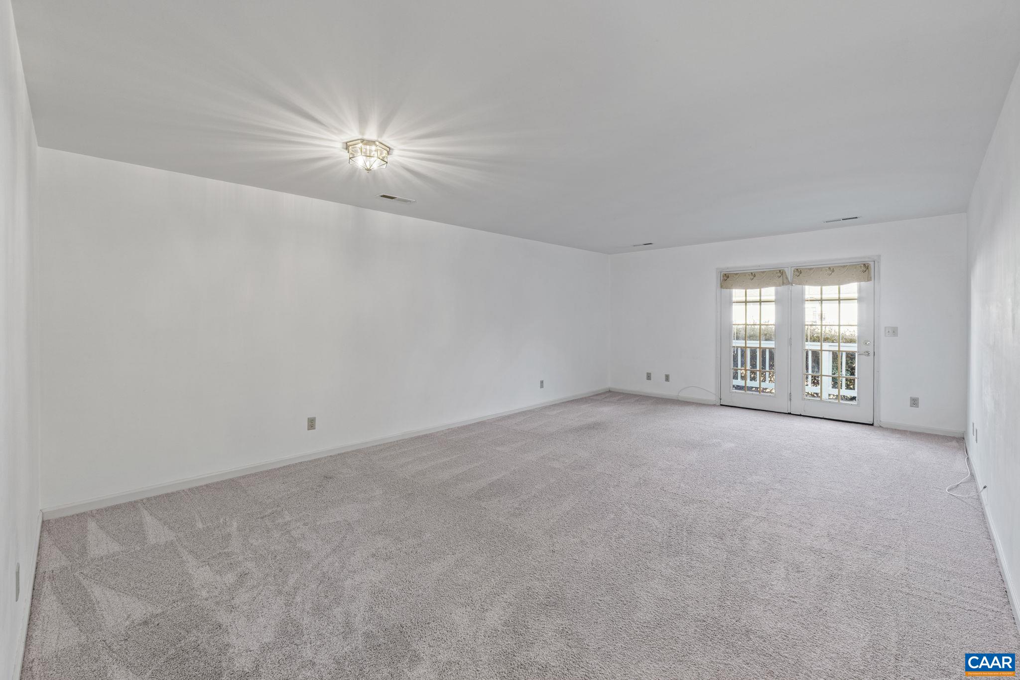 1248 GAZEBO CT, CHARLOTTESVILLE, Virginia 22901, 2 Bedrooms Bedrooms, ,2 BathroomsBathrooms,Residential,1248 GAZEBO CT,670811 MLS # 670811