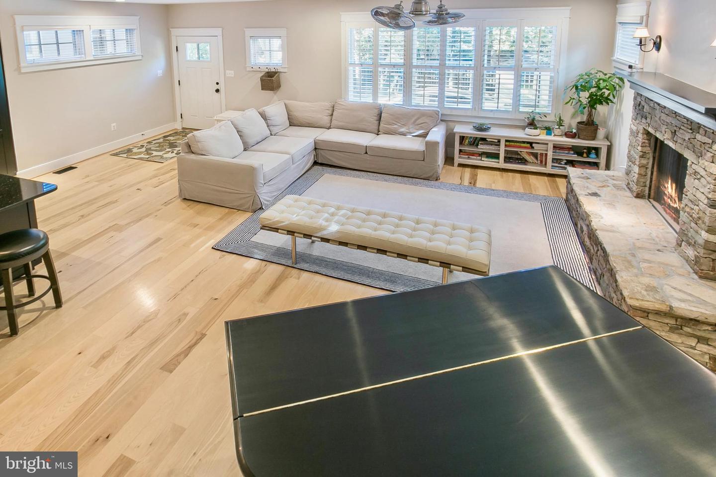 1005-A LINCOLN AVE, FALLS CHURCH, Virginia 22046, 5 Bedrooms Bedrooms, 22 Rooms Rooms,4 BathroomsBathrooms,Residential,For sale,1005-A LINCOLN AVE,VAFA2003328 MLS # VAFA2003328