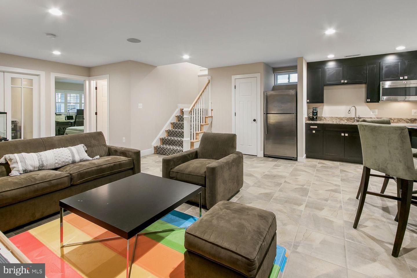 1005-A LINCOLN AVE, FALLS CHURCH, Virginia 22046, 5 Bedrooms Bedrooms, 22 Rooms Rooms,4 BathroomsBathrooms,Residential,For sale,1005-A LINCOLN AVE,VAFA2003328 MLS # VAFA2003328