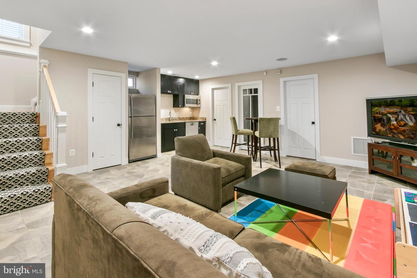 1005-A LINCOLN AVE, FALLS CHURCH, Virginia 22046, 5 Bedrooms Bedrooms, 22 Rooms Rooms,4 BathroomsBathrooms,Residential,For sale,1005-A LINCOLN AVE,VAFA2003328 MLS # VAFA2003328