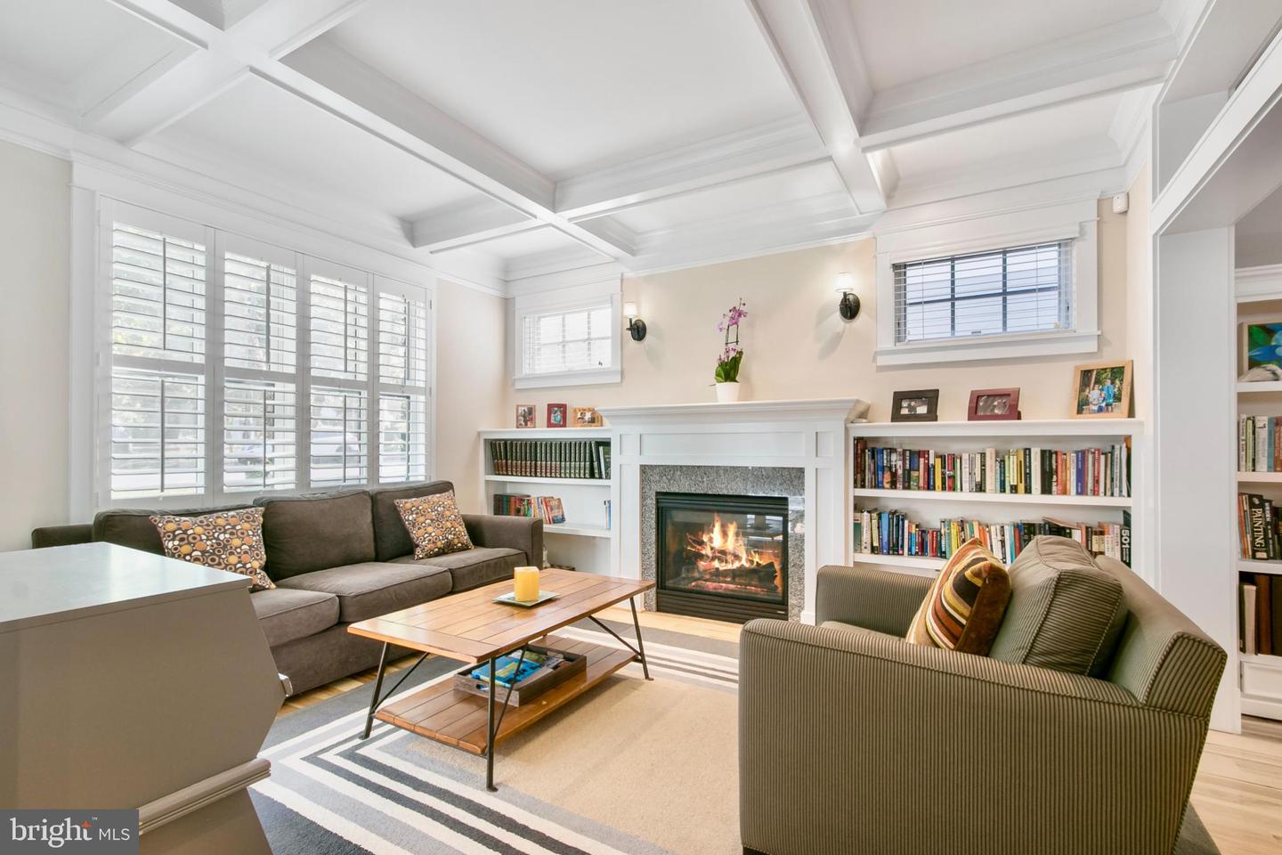 1005-A LINCOLN AVE, FALLS CHURCH, Virginia 22046, 5 Bedrooms Bedrooms, 22 Rooms Rooms,4 BathroomsBathrooms,Residential,For sale,1005-A LINCOLN AVE,VAFA2003328 MLS # VAFA2003328