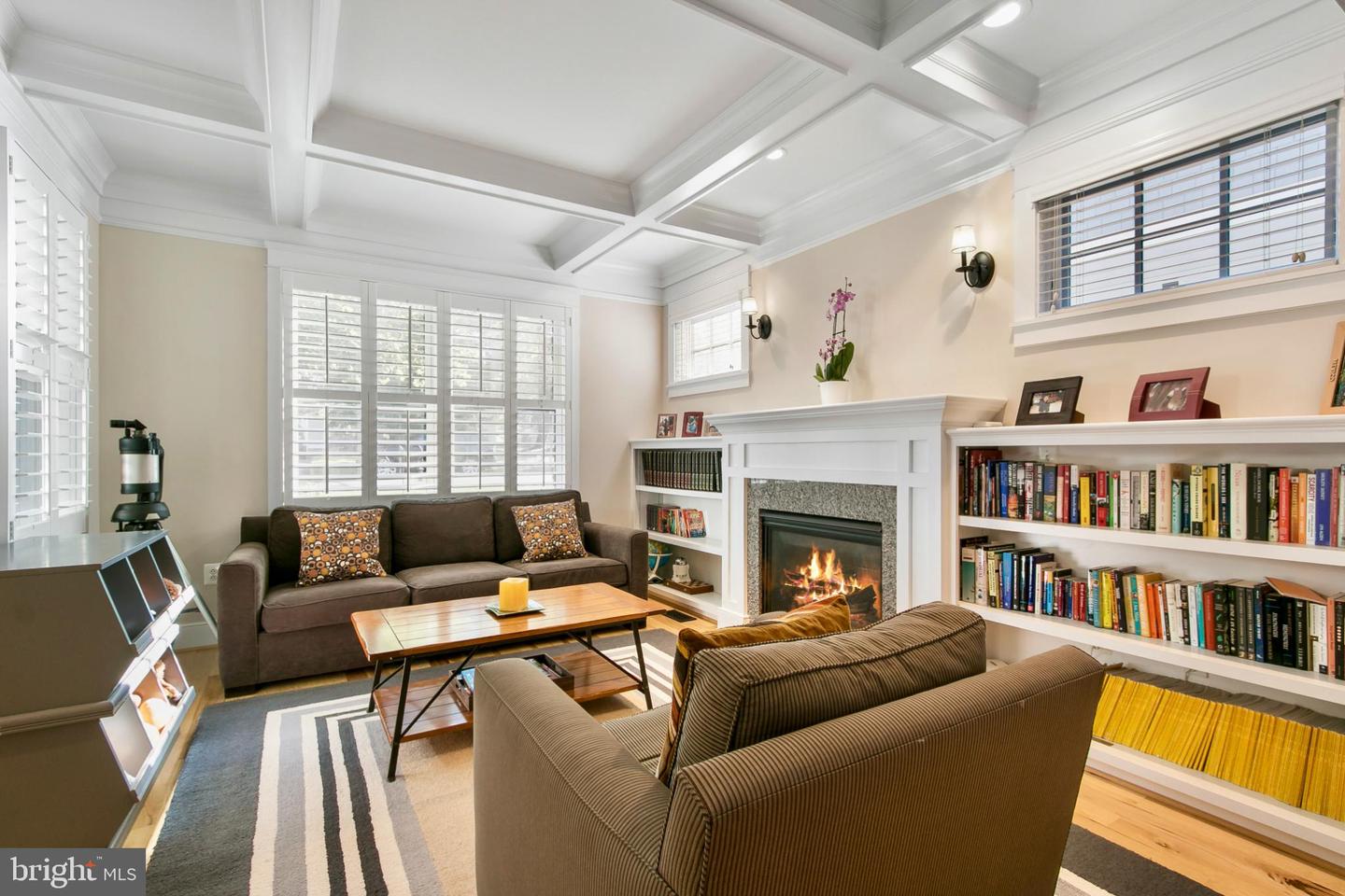 1005-A LINCOLN AVE, FALLS CHURCH, Virginia 22046, 5 Bedrooms Bedrooms, 22 Rooms Rooms,4 BathroomsBathrooms,Residential,For sale,1005-A LINCOLN AVE,VAFA2003328 MLS # VAFA2003328