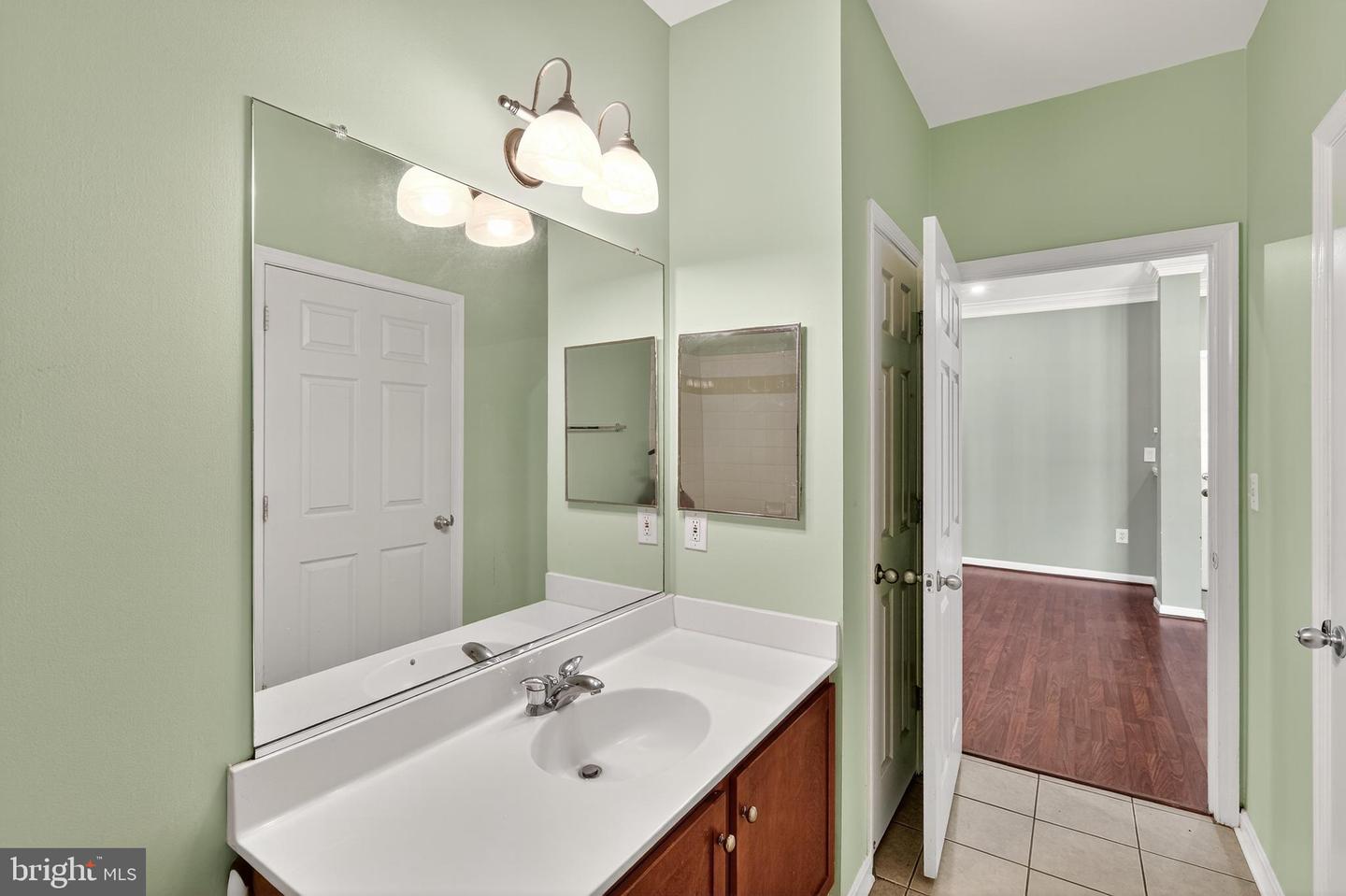 4854 EISENHOWER AVE #447, ALEXANDRIA, Virginia 22304, 1 Bedroom Bedrooms, ,1 BathroomBathrooms,Residential,For sale,4854 EISENHOWER AVE #447,VAAX2050876 MLS # VAAX2050876 4854 EISENHOWER AVE #447, ALEXANDRIA, Virginia 22304, 1 Bedroom Bedrooms, ,1 BathroomBathrooms,Residential,For sale,4854 EISENHOWER AVE #447,VAAX2050876 MLS # VAAX2050876