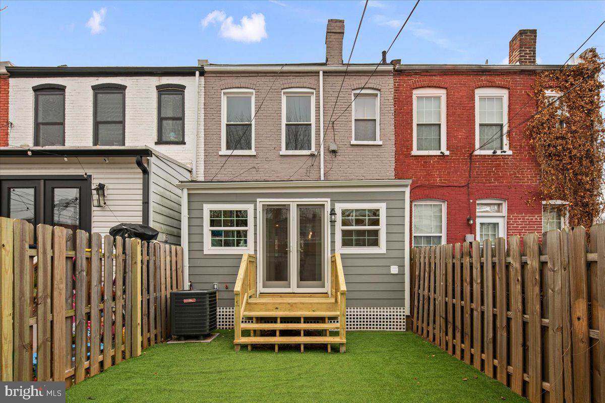 325 14TH PL NE, WASHINGTON, District Of Columbia 20002, 3 Bedrooms Bedrooms, ,2 BathroomsBathrooms,Residential,For sale,325 14TH PL NE,DCDC2227390 MLS # DCDC2227390 325 14TH PL NE, WASHINGTON, District Of Columbia 20002, 3 Bedrooms Bedrooms, ,2 BathroomsBathrooms,Residential,For sale,325 14TH PL NE,DCDC2227390 MLS # DCDC2227390