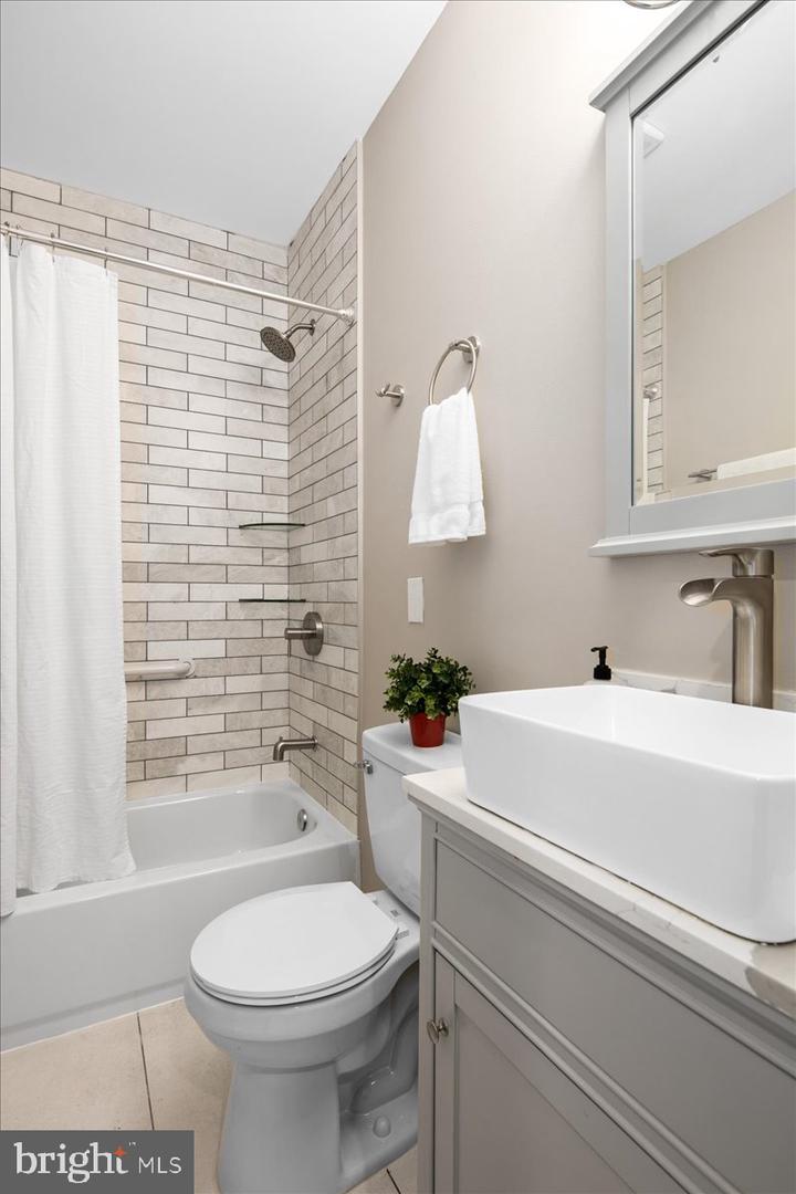 325 14TH PL NE, WASHINGTON, District Of Columbia 20002, 3 Bedrooms Bedrooms, ,2 BathroomsBathrooms,Residential,For sale,325 14TH PL NE,DCDC2227390 MLS # DCDC2227390 325 14TH PL NE, WASHINGTON, District Of Columbia 20002, 3 Bedrooms Bedrooms, ,2 BathroomsBathrooms,Residential,For sale,325 14TH PL NE,DCDC2227390 MLS # DCDC2227390