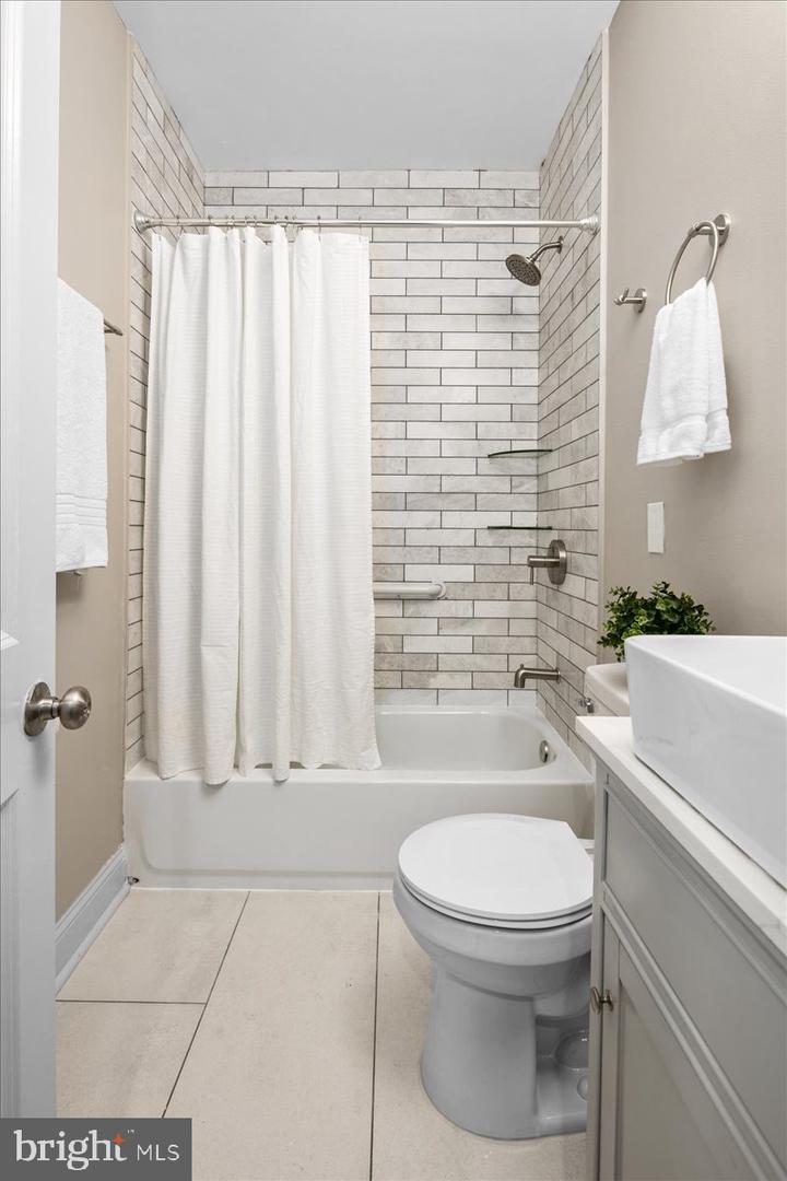 325 14TH PL NE, WASHINGTON, District Of Columbia 20002, 3 Bedrooms Bedrooms, ,2 BathroomsBathrooms,Residential,For sale,325 14TH PL NE,DCDC2227390 MLS # DCDC2227390 325 14TH PL NE, WASHINGTON, District Of Columbia 20002, 3 Bedrooms Bedrooms, ,2 BathroomsBathrooms,Residential,For sale,325 14TH PL NE,DCDC2227390 MLS # DCDC2227390