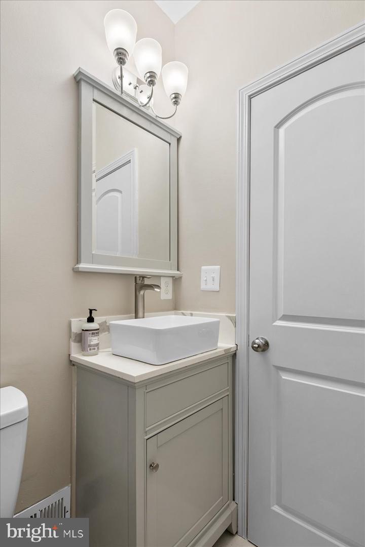 325 14TH PL NE, WASHINGTON, District Of Columbia 20002, 3 Bedrooms Bedrooms, ,2 BathroomsBathrooms,Residential,For sale,325 14TH PL NE,DCDC2227390 MLS # DCDC2227390 325 14TH PL NE, WASHINGTON, District Of Columbia 20002, 3 Bedrooms Bedrooms, ,2 BathroomsBathrooms,Residential,For sale,325 14TH PL NE,DCDC2227390 MLS # DCDC2227390