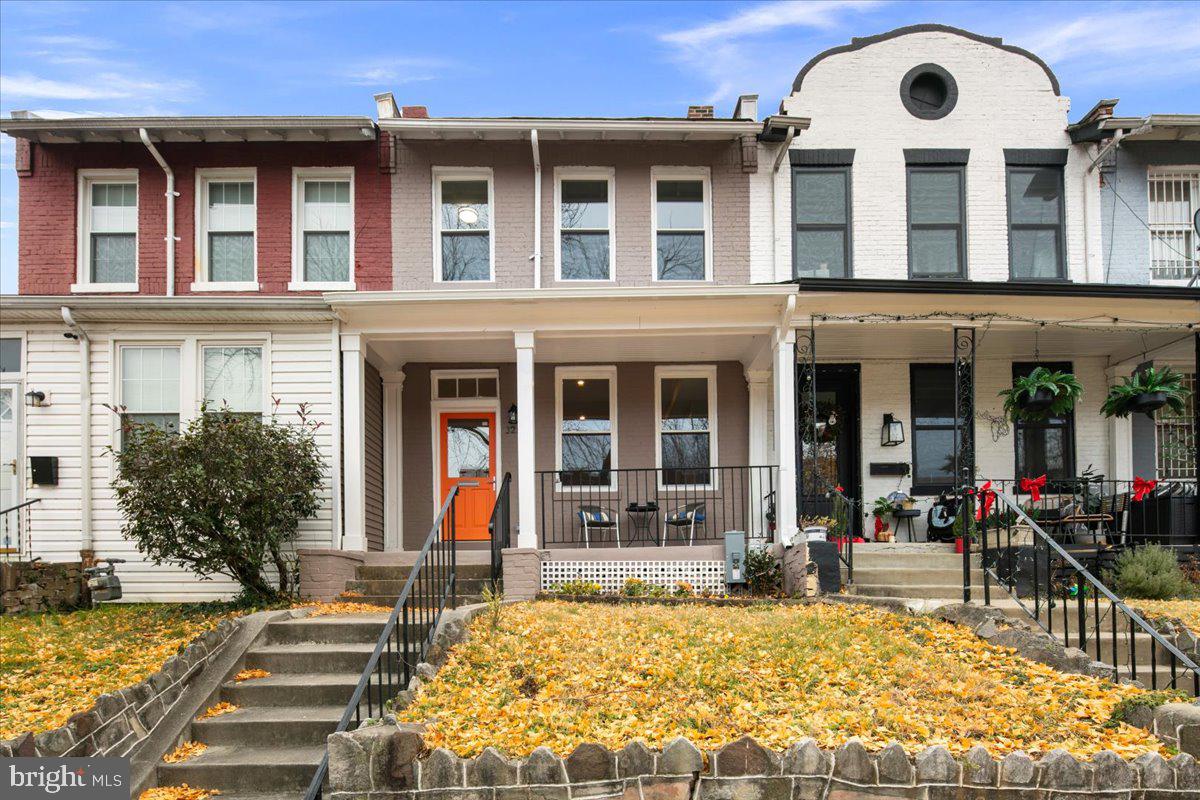 325 14TH PL NE, WASHINGTON, District Of Columbia 20002, 3 Bedrooms Bedrooms, ,2 BathroomsBathrooms,Residential,For sale,325 14TH PL NE,DCDC2227390 MLS # DCDC2227390 325 14TH PL NE, WASHINGTON, District Of Columbia 20002, 3 Bedrooms Bedrooms, ,2 BathroomsBathrooms,Residential,For sale,325 14TH PL NE,DCDC2227390 MLS # DCDC2227390