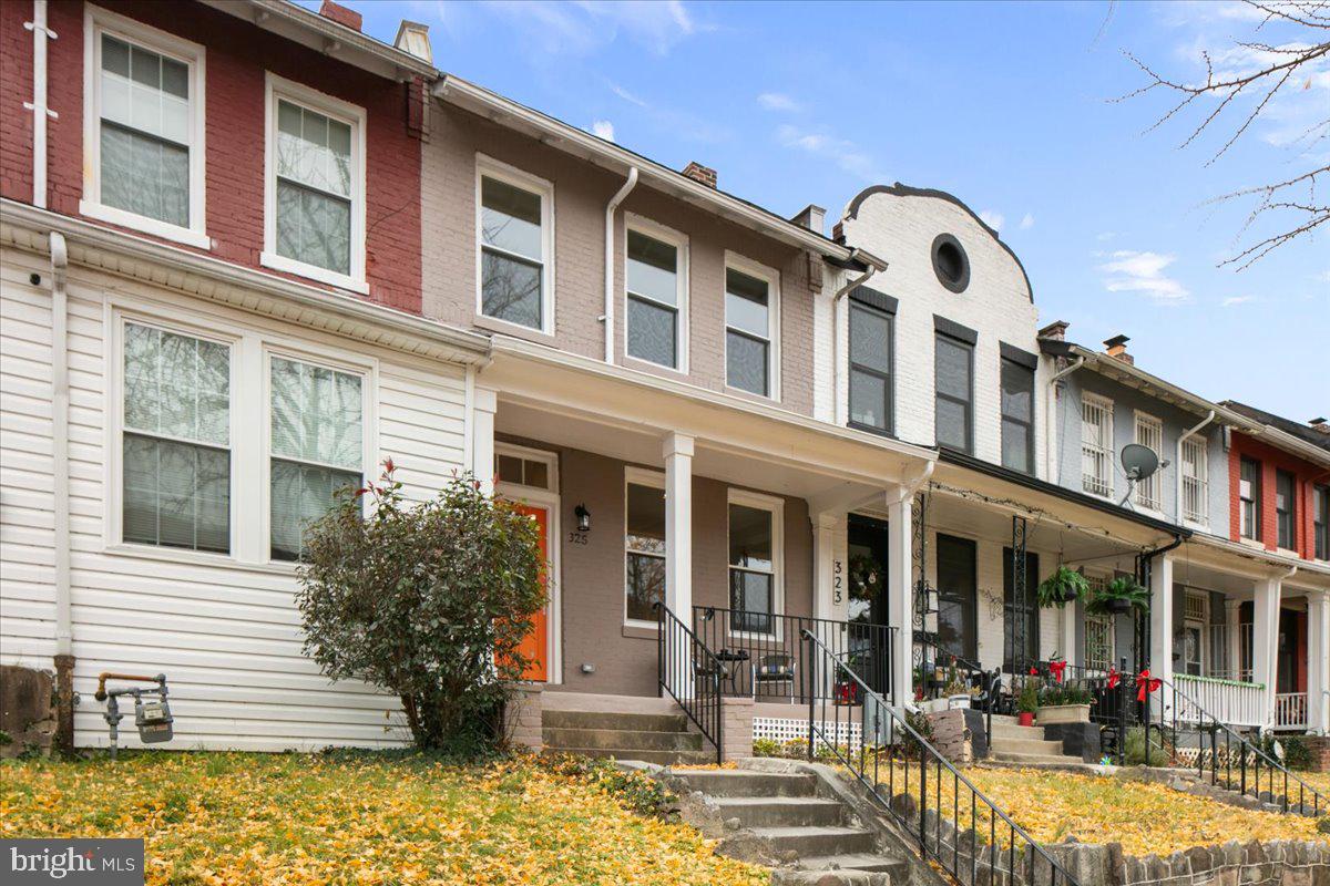 325 14TH PL NE, WASHINGTON, District Of Columbia 20002, 3 Bedrooms Bedrooms, ,2 BathroomsBathrooms,Residential,For sale,325 14TH PL NE,DCDC2227390 MLS # DCDC2227390 325 14TH PL NE, WASHINGTON, District Of Columbia 20002, 3 Bedrooms Bedrooms, ,2 BathroomsBathrooms,Residential,For sale,325 14TH PL NE,DCDC2227390 MLS # DCDC2227390
