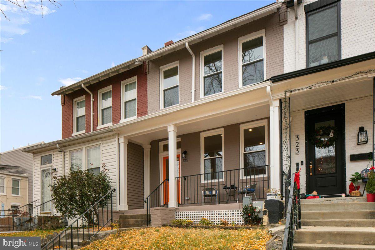 325 14TH PL NE, WASHINGTON, District Of Columbia 20002, 3 Bedrooms Bedrooms, ,2 BathroomsBathrooms,Residential,For sale,325 14TH PL NE,DCDC2227390 MLS # DCDC2227390 325 14TH PL NE, WASHINGTON, District Of Columbia 20002, 3 Bedrooms Bedrooms, ,2 BathroomsBathrooms,Residential,For sale,325 14TH PL NE,DCDC2227390 MLS # DCDC2227390